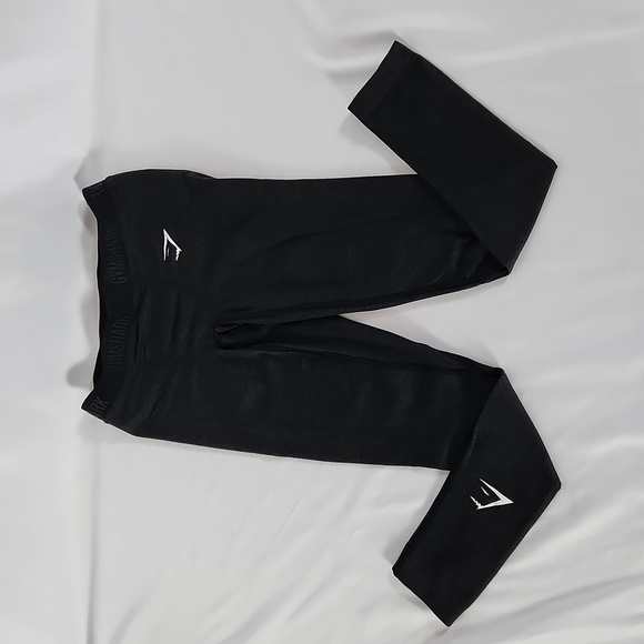 Gymshark Women's Jet Black Athleisure Leggings Size Small logo waist NWT - Picture 1 of 6